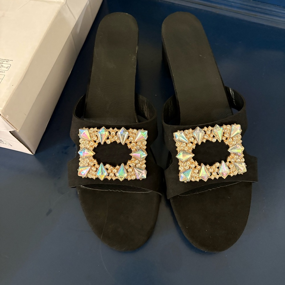 Elegant Black Block Heel  Slide Sandals with Diamond Embellishments SIZE 11 NIB